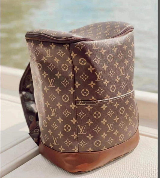L V BACKPACK COOLER