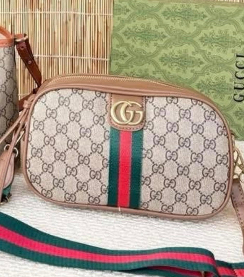 G G CROSSBODY