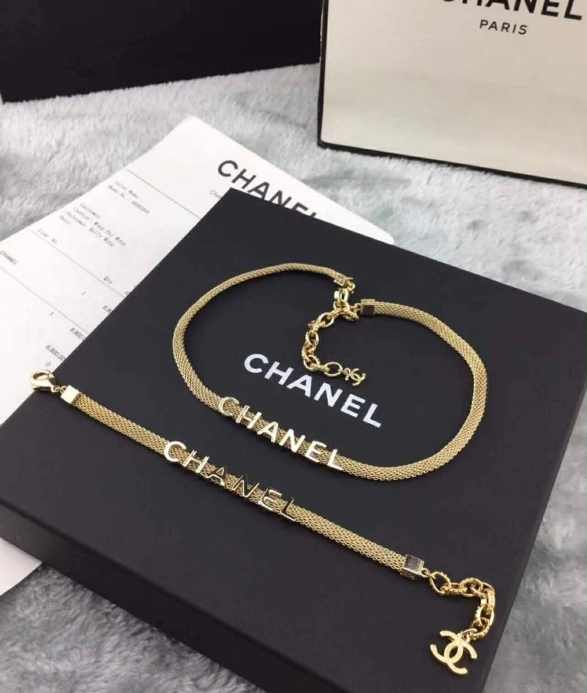 C H A N E L